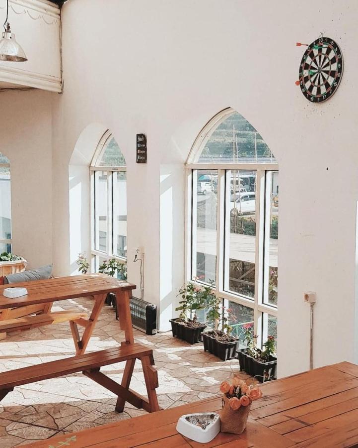 Tani Jiwo Hostel Diyeng Экстерьер фото